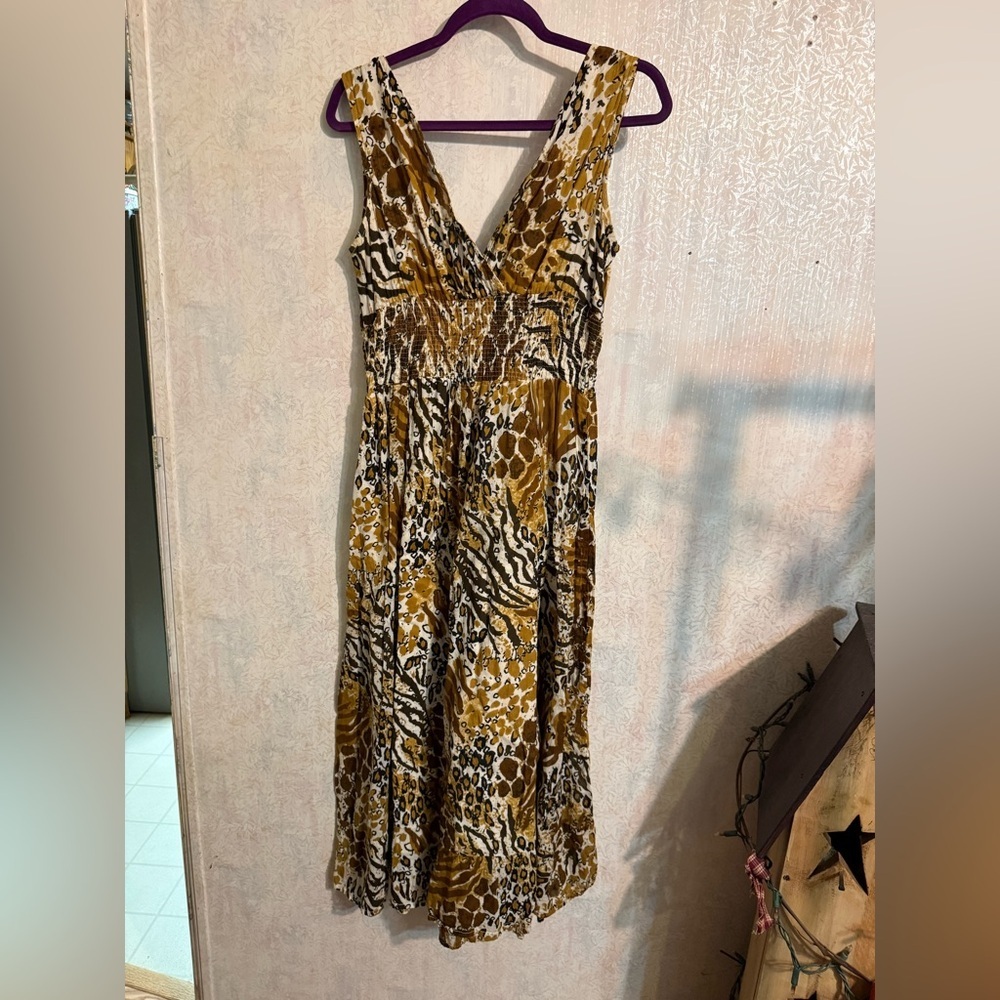 Vintage Jane Ashley V-Neck Leopard Print Maxi Dress in Mustard, Summer Ready M